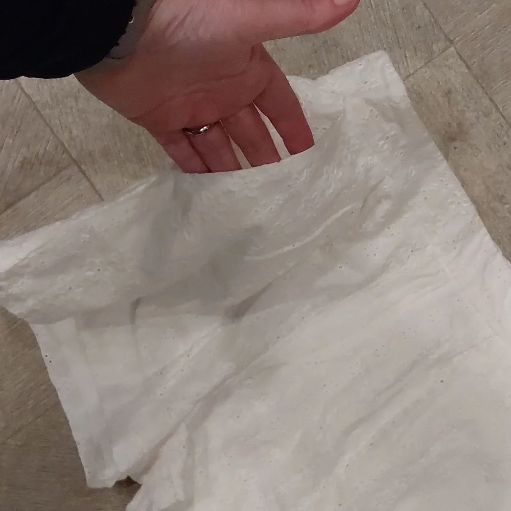 Altar'd State White Cotton Eyelet Pleated Womens Shorts Size L - Picture 7 of 10